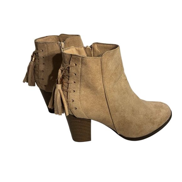 Rue 21 Etc! Women Tan Felt Boots Side Zipper, Laced Back With Tassels Size 9 - Picture 5 of 9